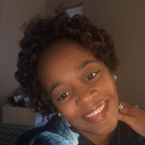 Meet your Posher, Carolyn